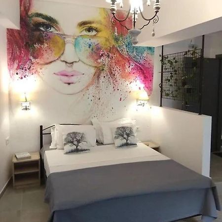 Apartamento Ifaistos Luxury Flat Psyrri Square Atenas Exterior foto